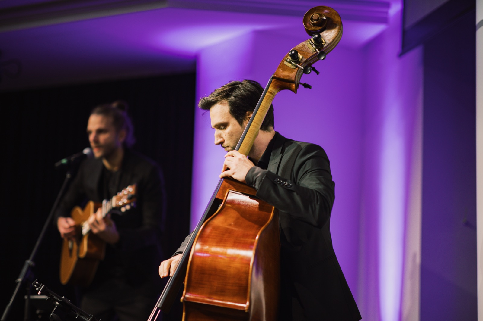 Fabian live am Kontrabass